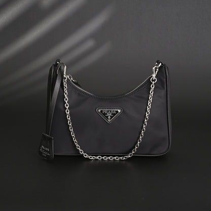 Prada Re-Edition 2005 Nylon Shoulder Bag – Black